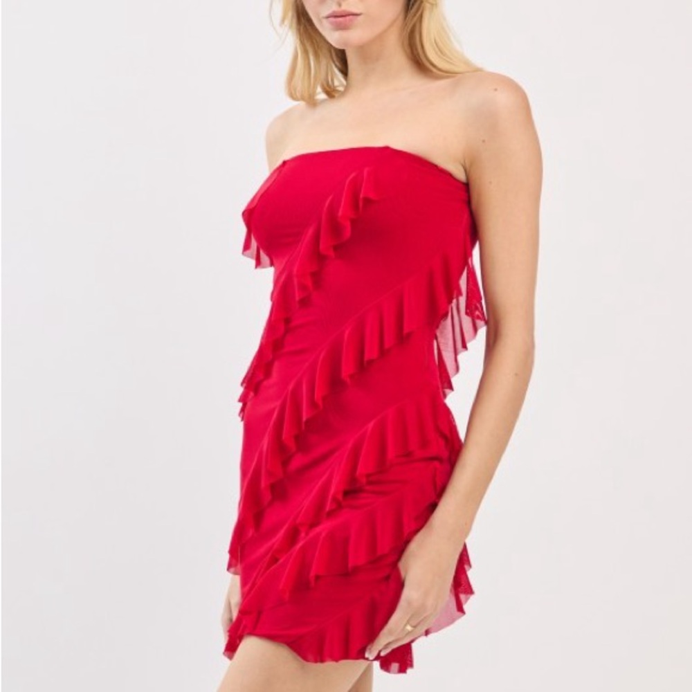 Chic Strapless Ruffle Mini Dress in Red - Picture 3 of 4